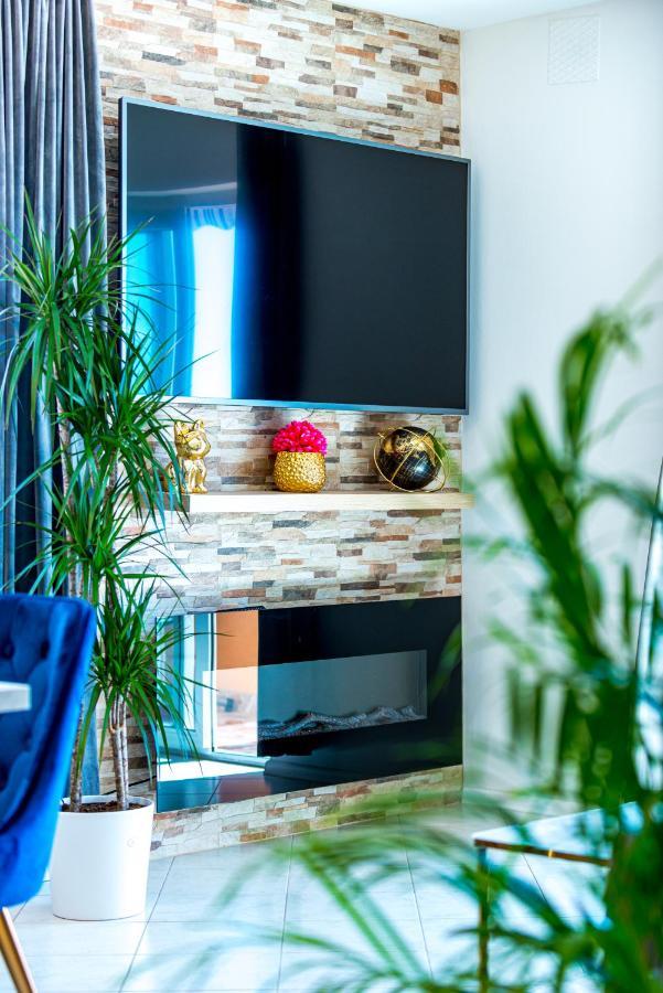 Bluesky Deluxe Apartment Free Parking 두브로브니크 외부 사진
